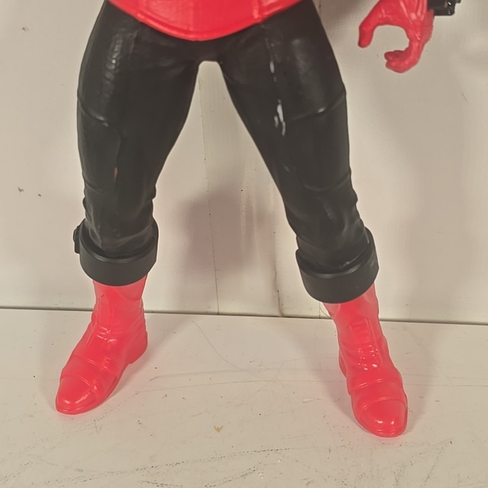 Power Ranger Beast Morphers Figure 9.5-inch Scale Red Ranger Action Figure Toy - Picture 5 of 7